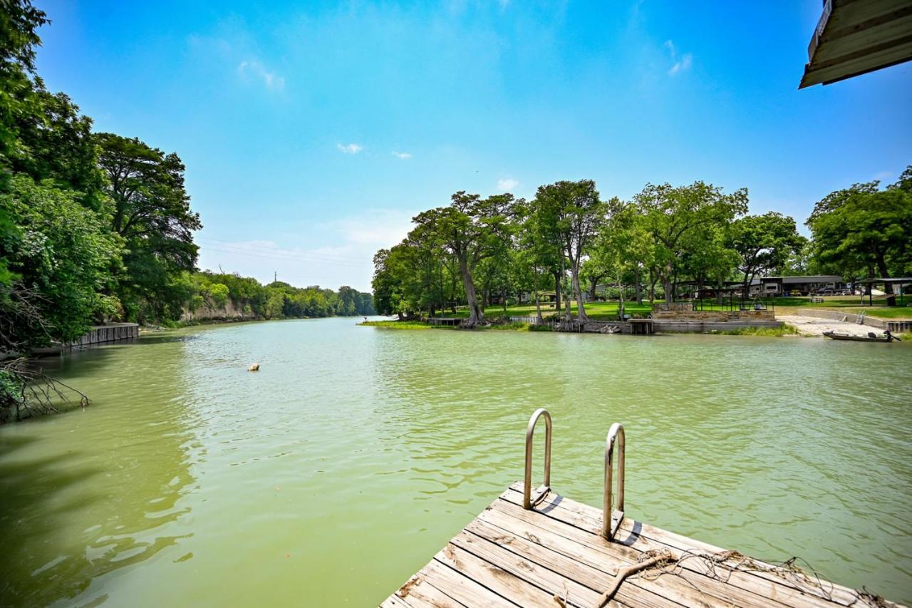 Luxury Lakefront Oasis With Boat Dock-Firepit McQueeney Buitenkant foto