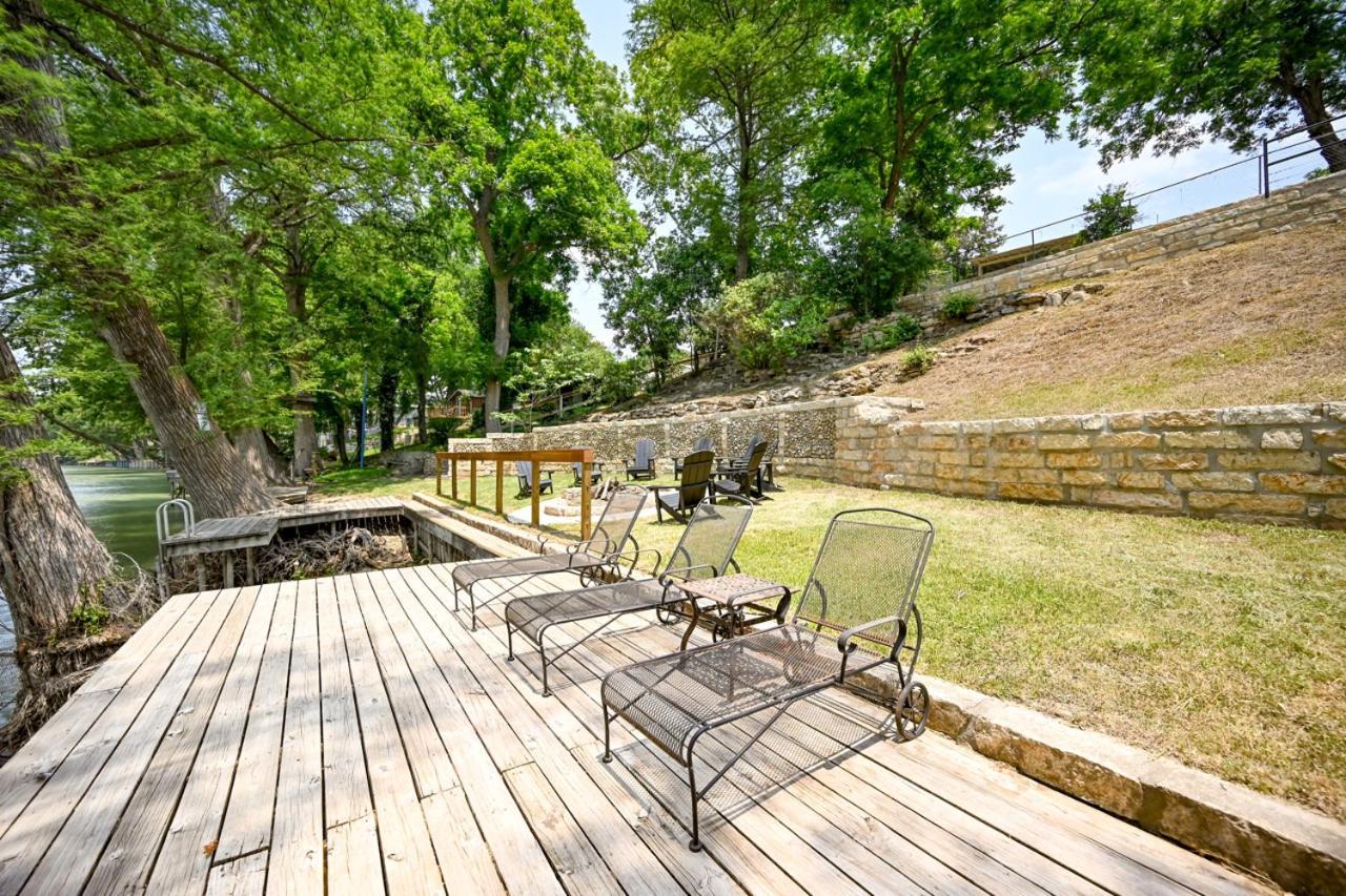 Luxury Lakefront Oasis With Boat Dock-Firepit McQueeney Buitenkant foto