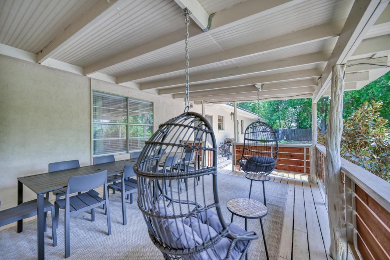 Luxury Lakefront Oasis With Boat Dock-Firepit McQueeney Buitenkant foto