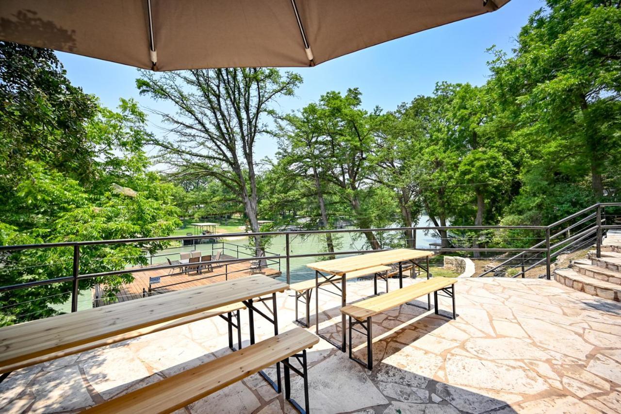 Luxury Lakefront Oasis With Boat Dock-Firepit McQueeney Buitenkant foto